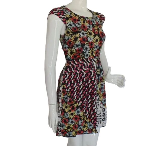 ANGIE Dress, Jr M, Multicolor Floral Mixed Print, Open Lace Back, Short sleeves - Picture 2 of 12